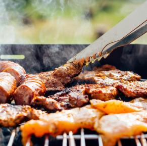 How to start a BBQ survivor style!